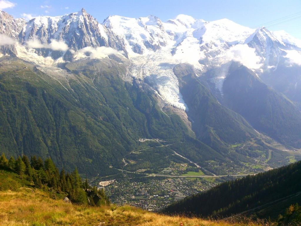 Hotel Du Clocher Chamonix Bagian luar foto