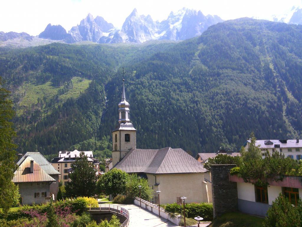 Hotel Du Clocher Chamonix Bagian luar foto