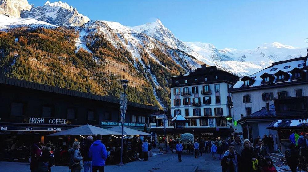 Hotel Du Clocher Chamonix Bagian luar foto