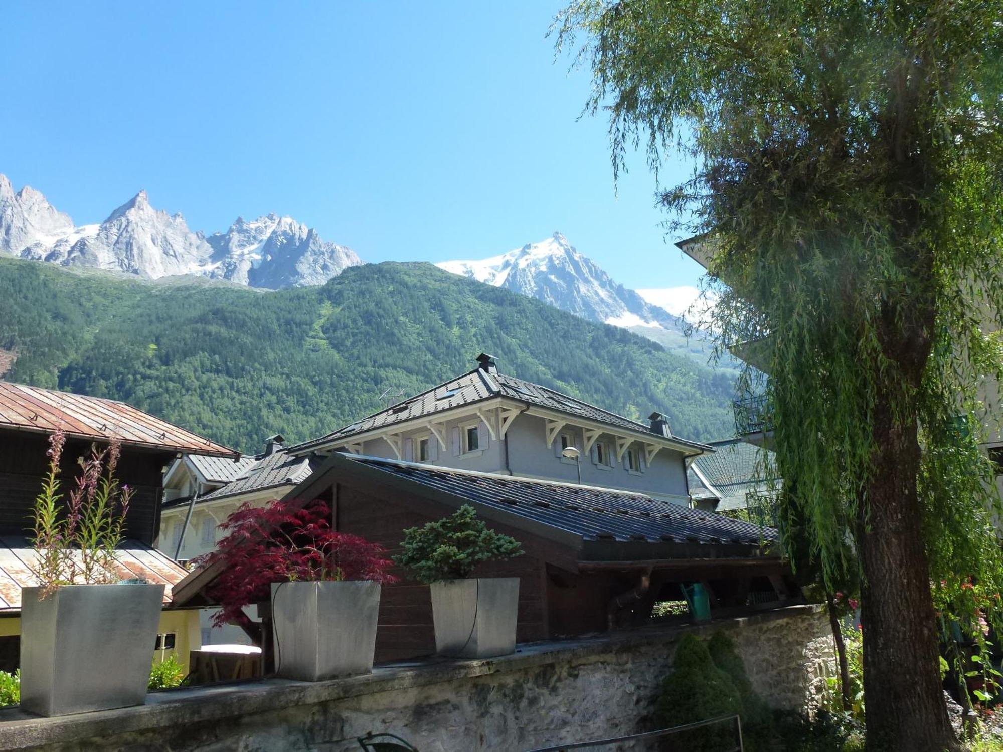 Hotel Du Clocher Chamonix Bagian luar foto